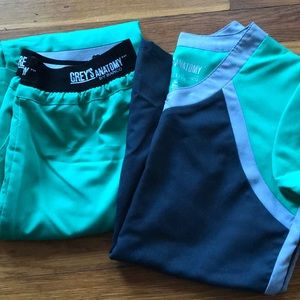 Greys Anatomy Scrub Top and Bottom Set